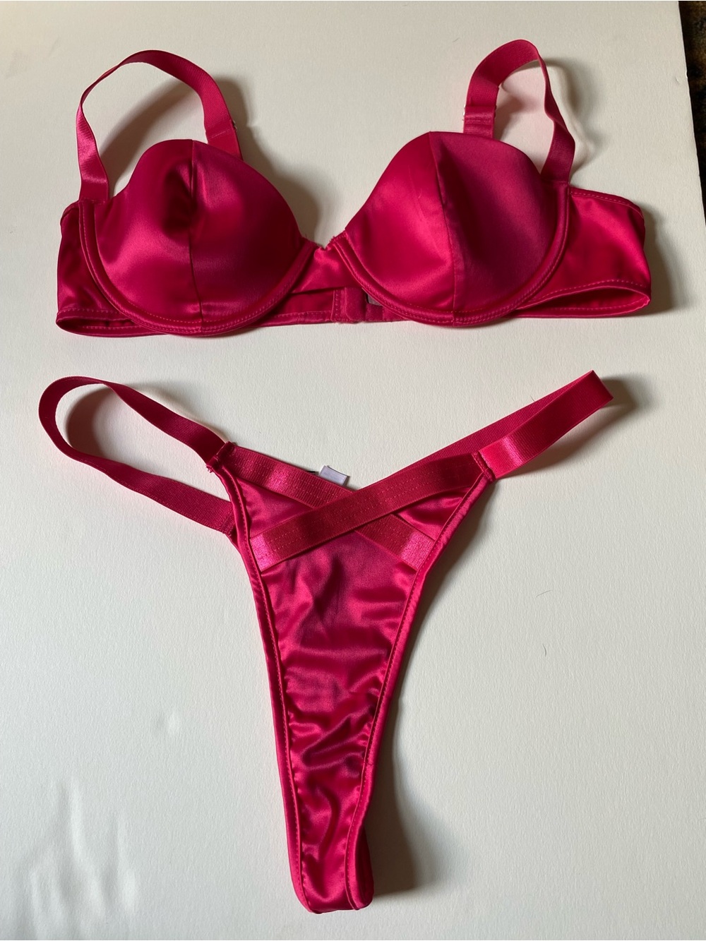 Forplay Hot Pink Satin Underwire Bra & Thong Lingerie Set Size M